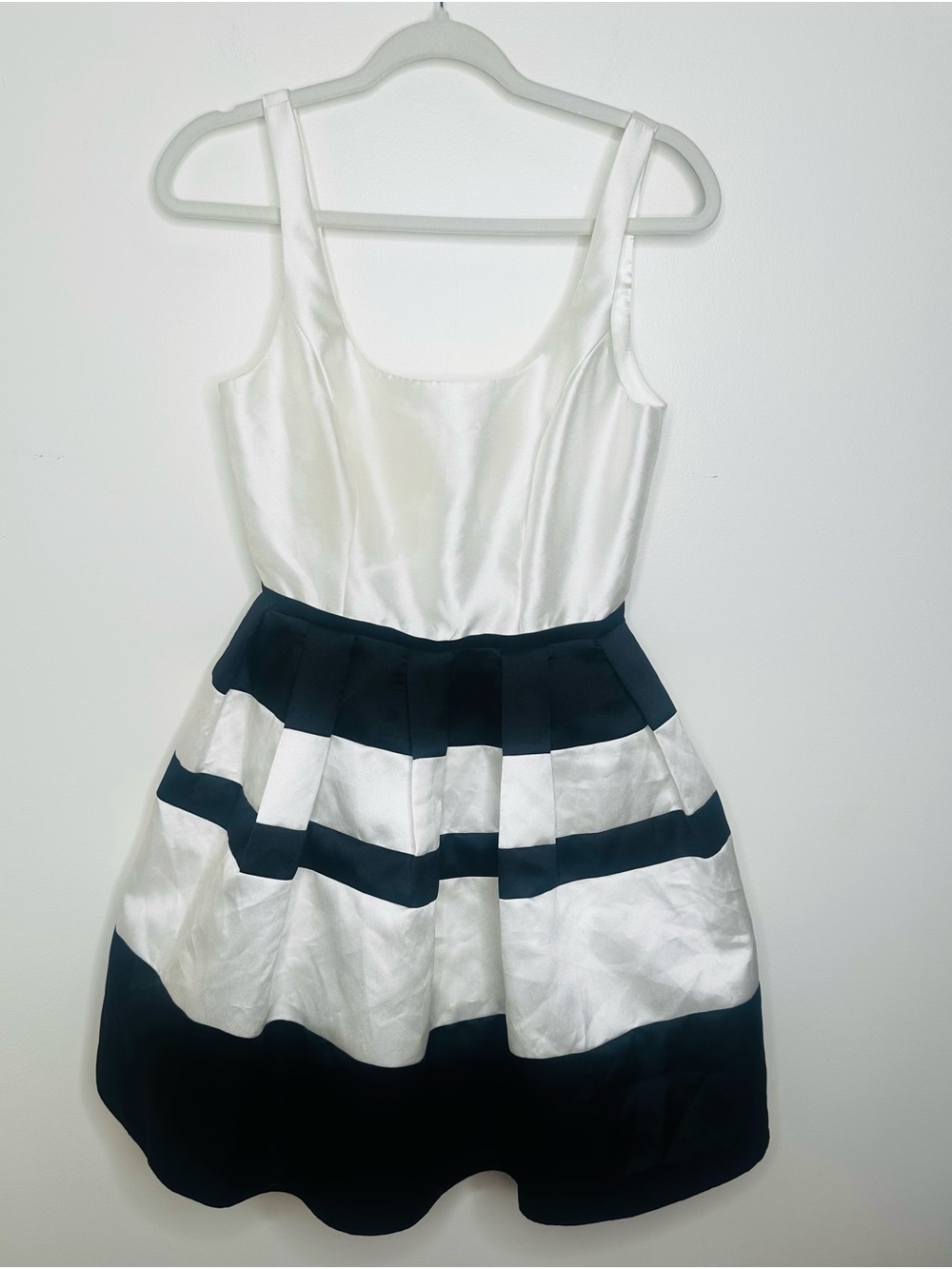 ABS by Allen Schwartz Navy & White Striped Fit & Flare Dress Size - Picture 2 of 10
